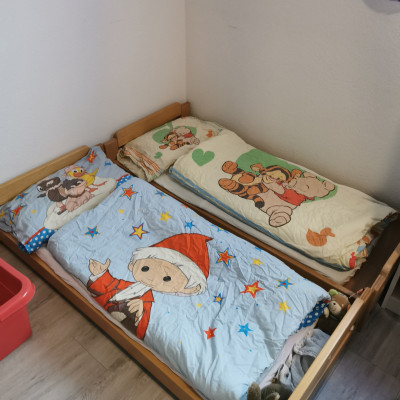 Hier schlafen wir Hier schlafen wir